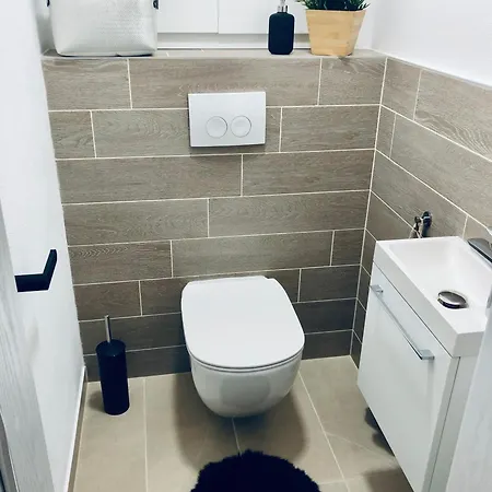 Apartament Exclusive Big Garden With Jacuzzi & Private Parking
