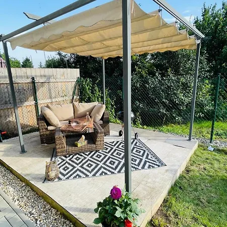 Exclusive Big Garden With Jacuzzi & Private Parking