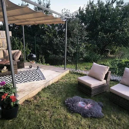 Exclusive Big Garden With Jacuzzi & Private Parking Trnawa