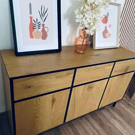 Exclusive Big Apartment Garden With Jacuzzi & Private Parking