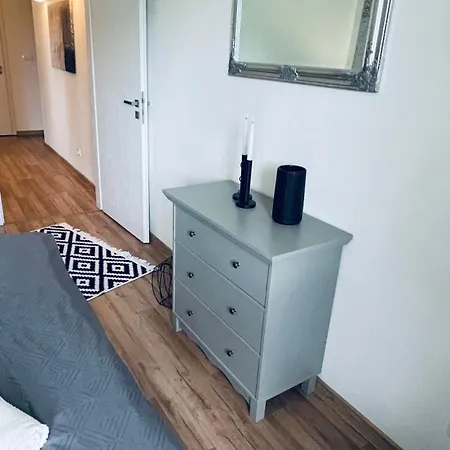 Apartamento Exclusive Big Apartment Garden With Jacuzzi & Private Parking