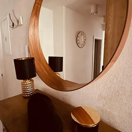 Exclusive Big Apartment Garden With Jacuzzi & Private Parking Apartamento