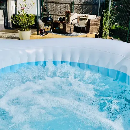 Exclusive Big Garden With Jacuzzi & Private Parking Trnava