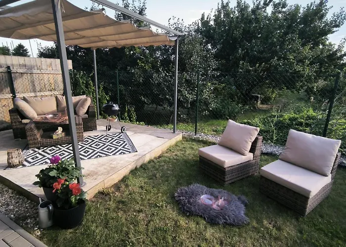 Exclusive Big Garden With Jacuzzi & Private Parking Trnava