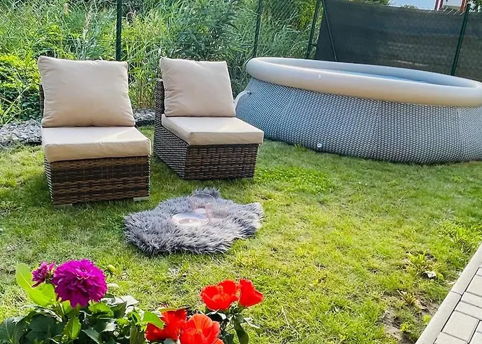 Exclusive Big Garden With Jacuzzi & Private Parking Apartman