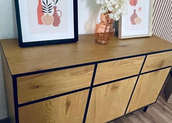 Exclusive Big Garden With Jacuzzi & Private Parking